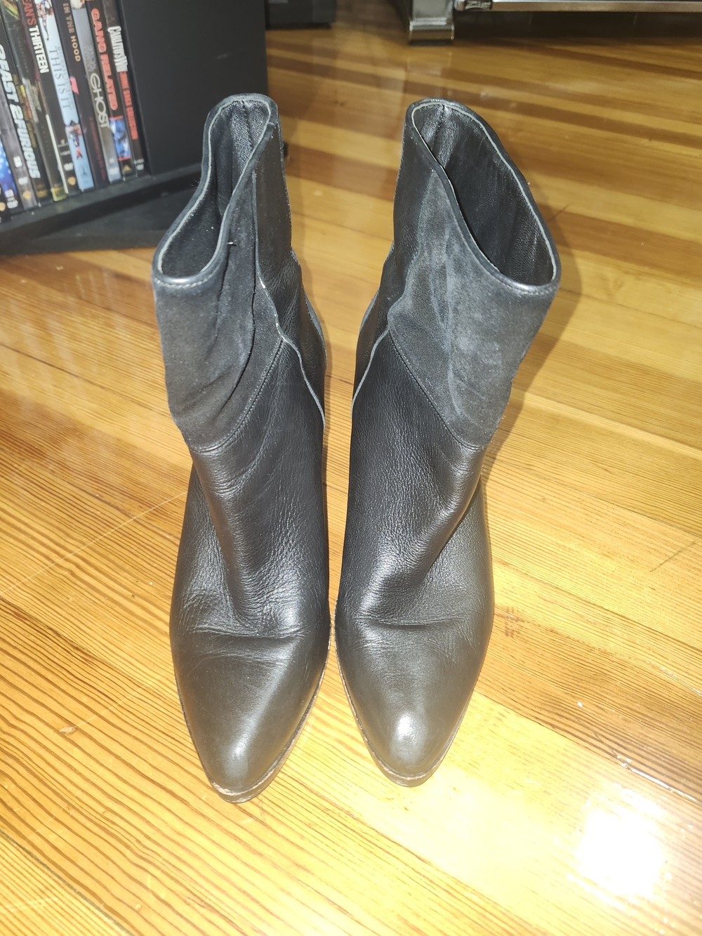 DIANE VON FURSTENBERG Black Women's Ankle Boots - Pointed Toe Booties